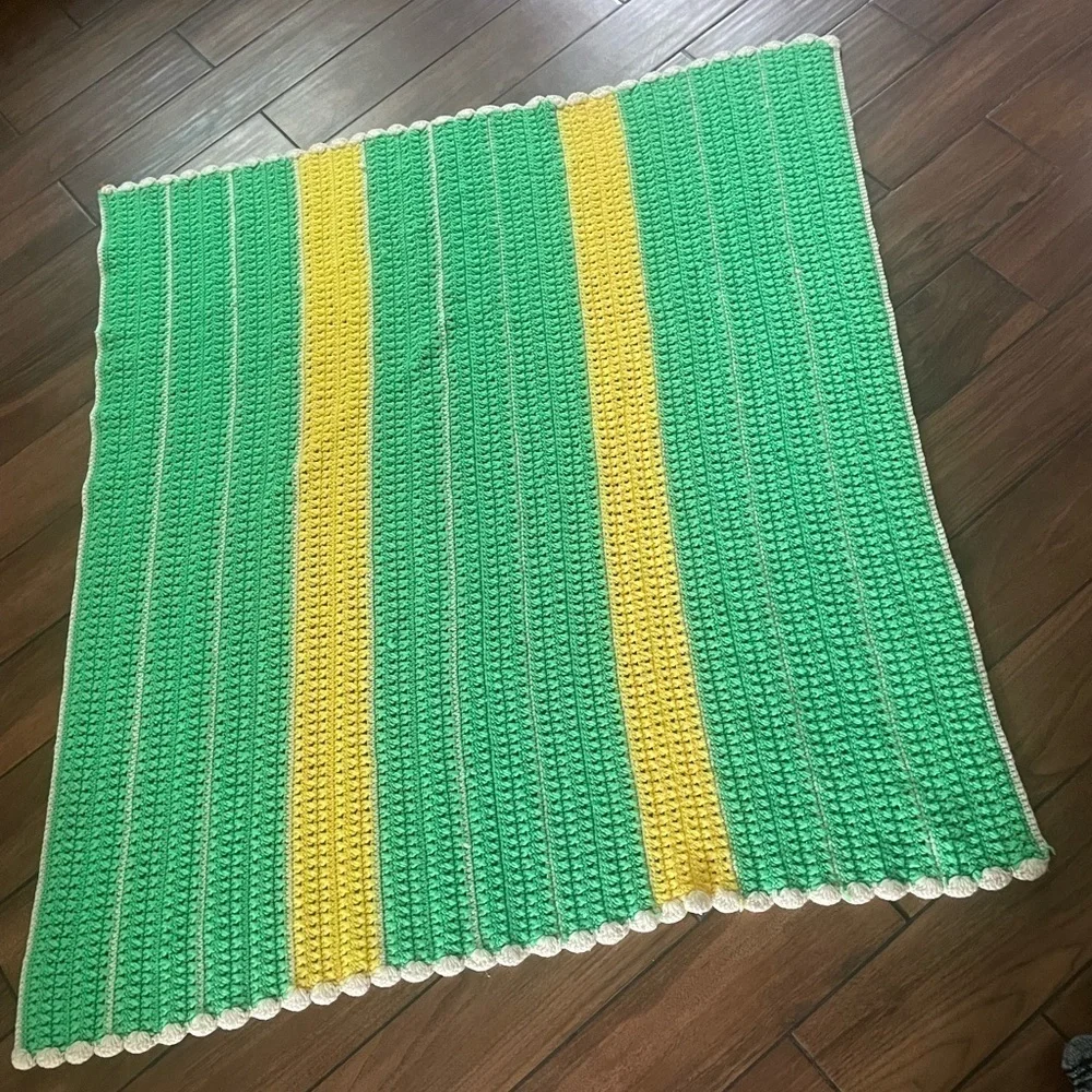 HANDMADE Knitted green and yellow afghan blanket